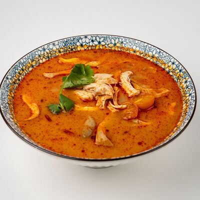 Том Ям с курицей в Pho'n'Roll по цене 680 ₽