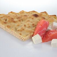 Осетинский пирог с семгой и сыром в Осетинские пироги Виктория