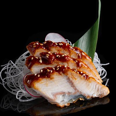 Сашими угорь в Lucky fish по цене 410 ₽