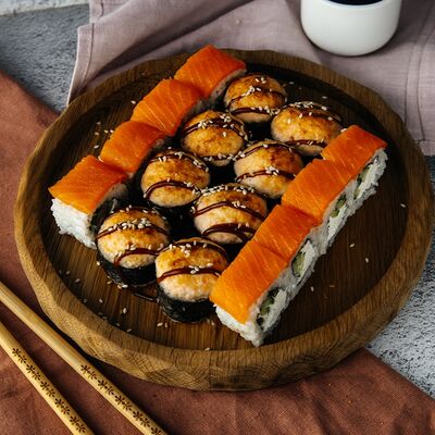 Мини-сет в Суши-Маркет по цене 1045 ₽