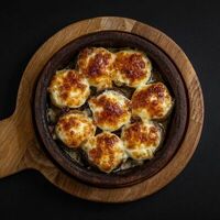 Шампиньоны с сыромв Mimi