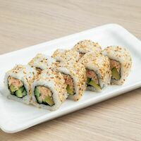 Ролл Калифорния с кунжутом в MrSushi