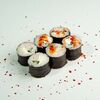 17.мМалый ролл: копчёная курица, лук, сыр, соус чили (6 шт.) в ЁБИСАН по цене 449