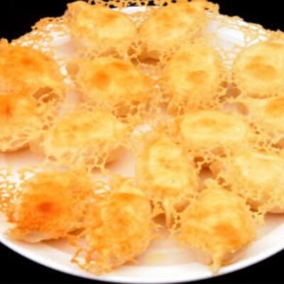 Жаренные пельмени с говядиной в ГУаНЬ ЯНЬ по цене 790 ₽