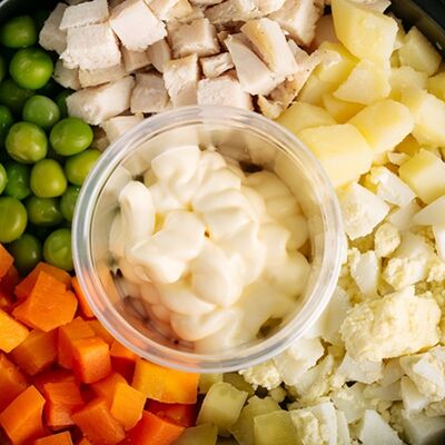 Салат Оливье в Провиант по цене 240 ₽