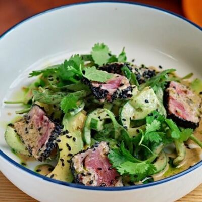 Салат тунец/авокадо/огурец в Wine Сonnection по цене 590 ₽