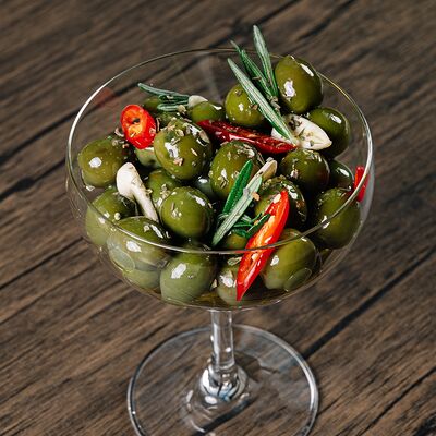 Оливки в Christian по цене 700 ₽