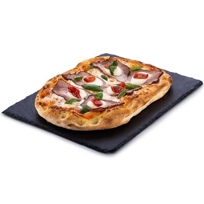 Римская пицца с запеченной свининой и моцареллой в Trattoria по цене 888 ₽