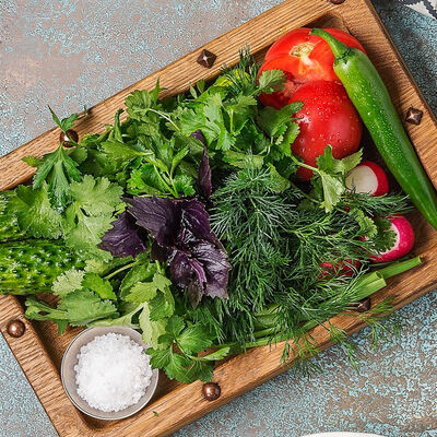 Сезонные овощи и зелень в Двор Помидор по цене 470