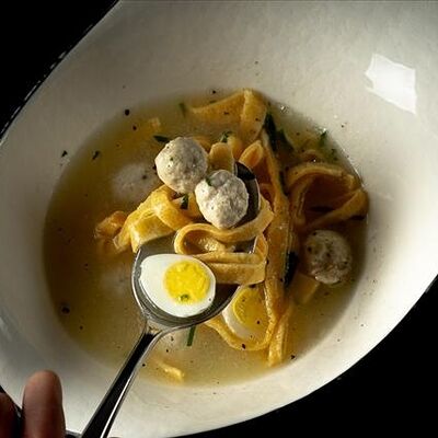 Куриный суп Ленто в Dolce Far Niente по цене 600 ₽