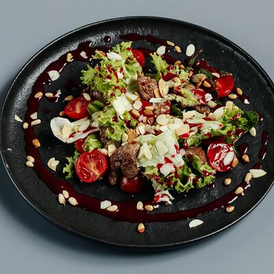 Салат с куриной печенью и малиновым соусом в Сад on line по цене 460 ₽