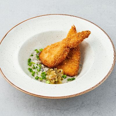 Куриный шницель с грибным соусом в Бульк по цене 450 ₽