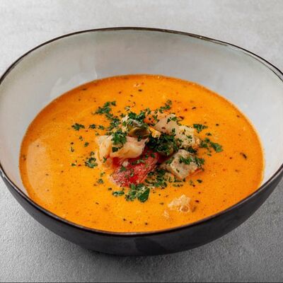 Сливочный суп из палтуса в Si M patio по цене 1270 ₽