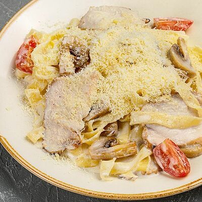 Домашняя лапша с курицей и грибами в Корчма по цене 390