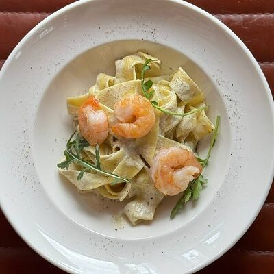 Паста паппарделле с креветками в Пипа по цене 630 ₽