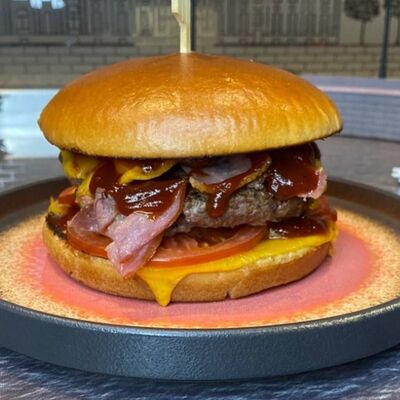 Бургер BBQ в Ленинградский Экспресс по цене 870 ₽