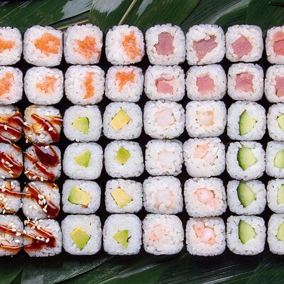 Хосомаки Сет в Sushi Bar по цене 1310 ₽