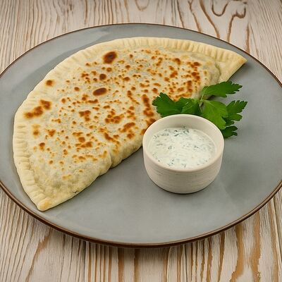 Кутаб с говядиной 1/170 Янд в Тут харчо по цене 420 ₽