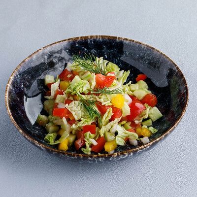 Салат овощной с маслом в Чайхана Пахвала по цене 285 ₽