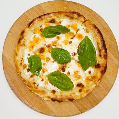 Пицца четыре сырав COFFEESET по цене 650 ₽