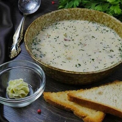 Сливочный суп с красный рыбой и зеленью в Сели&Поели по цене 390 ₽