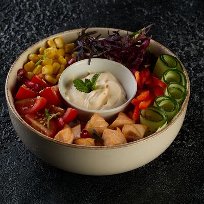 Боул с лососем в Brighton Beach по цене 790 ₽