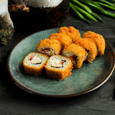 Ролл Темпура с курицей в Yomayo по цене 379 ₽