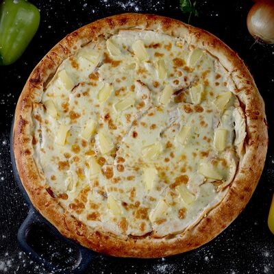 Пицца Курица с ананасом 22 см в Hot Pizza по цене 550 ₽