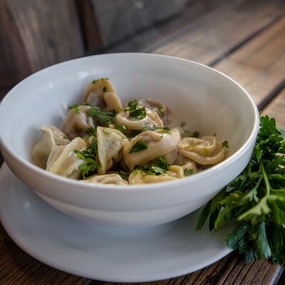 Вареные грибные в Пельмэн по цене 325 ₽