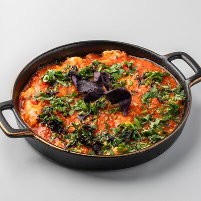 Яичница с помидорами в Кафе МилАриЯ по цене 577 ₽