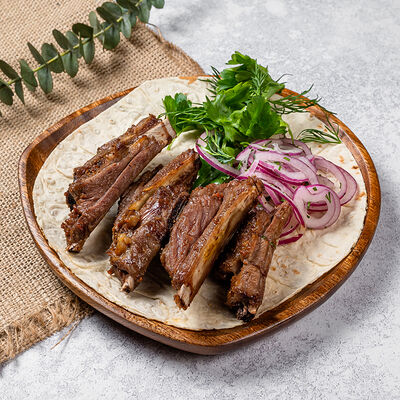 Шашлык из бараньих рёбрышек в Ресторан Батони по цене 1065 ₽