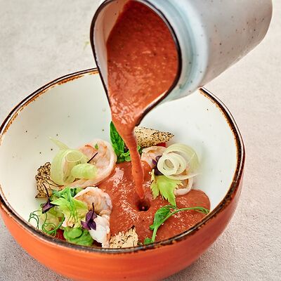 Гаспачо из спелых томатов с креветкой в Pivino по цене 430