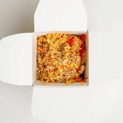 Рис тяхан с морепродуктами в Суши-маркет Кухня Солнца по цене 330