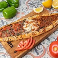 Пиде Ассорти халяль в Cappadocian Grill