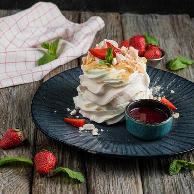 Безе в Пряности & Радости на Васильевском по цене 370