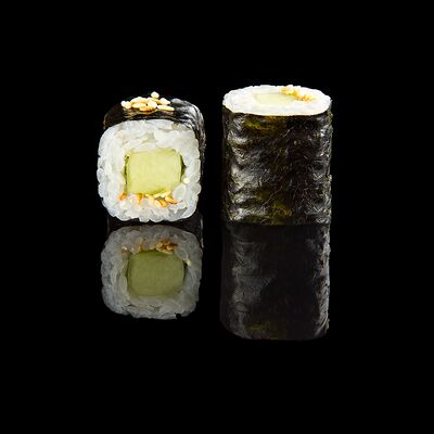 Маки с огурцом в Вкус и лосось по цене 200