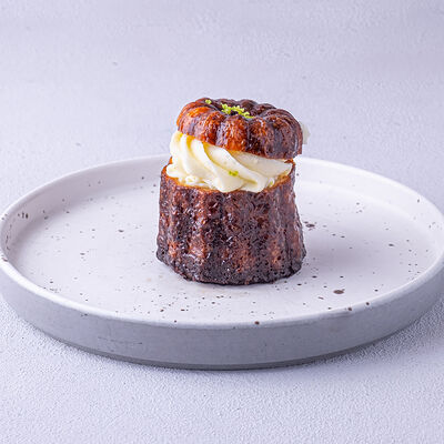 Канеле с лаймовым кремом в Мечтатели по цене 290 ₽