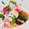 Цветы с сухофруктамив Дарите красиво по цене 6299