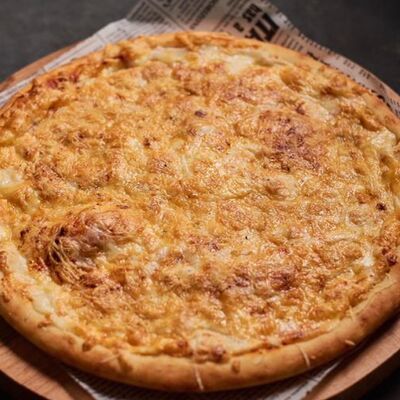 Пиццы Сырная в Pro Pizza гирос и точка по цене 740 ₽