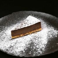 Шоколадный чизкейкв Luna lounge