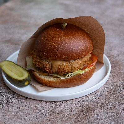 Бургер Цезарьв Акапулько по цене 700 ₽