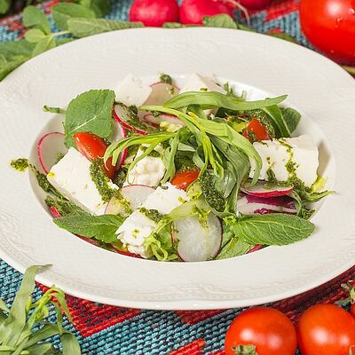 Салат Газапхули с брынзой в Мушмула по цене 329