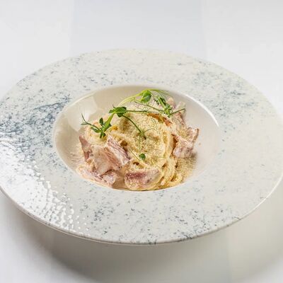 Карбонара в Миндаль по цене 672 ₽