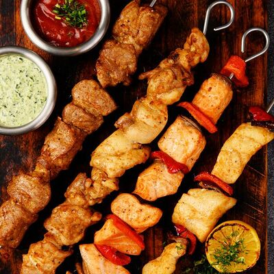 Шашлык из свинины в Sushi & More по цене 500 ₽