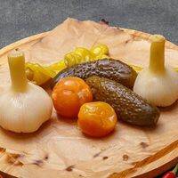 Праздничные соленья в Точка гриль