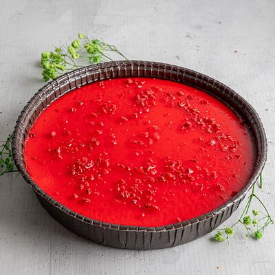 Чизкейк с малиной в KanapeFest по цене 2410 ₽