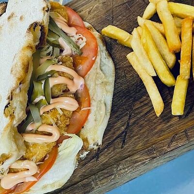 Флэт Сэндвич с куриными стрипсами в Rock wave cafe по цене 590 ₽