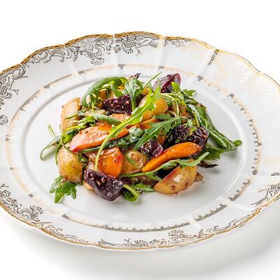 Салат из запеченых овощей в Бисквит по цене 660 ₽