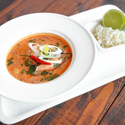 Тайский суп с морепродуктами в Каравелла по цене 530 ₽