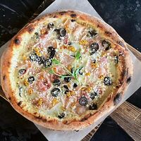 Ветчина-бекон-горчица в Bocca Bar